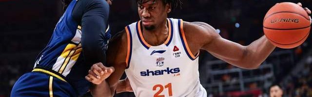 开云官网登录-两战狂砍40分31板！超级内线将争冠热门打回原形，卢伟收获杀手锏