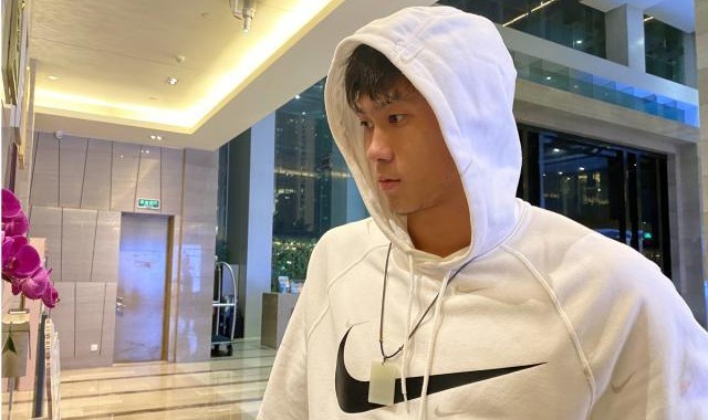 开云官网登录-吴少聪20小时旅程姗姗来迟 唯一海归或引连锁反应